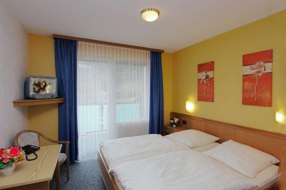 הלנברג Hotel Hesborner Kuckuck מראה חיצוני תמונה